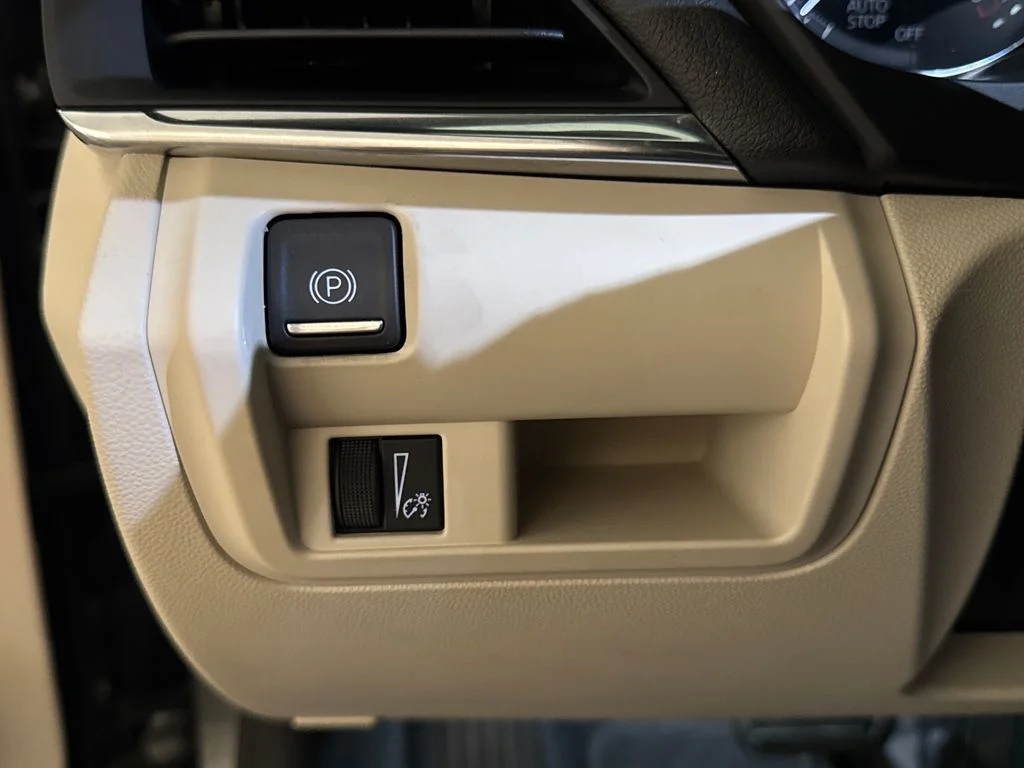 Certified Used 2021 Gray Cadillac Luxury image 19