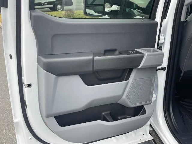 New 2026 Oxford White Ford F-350® XL image 20
