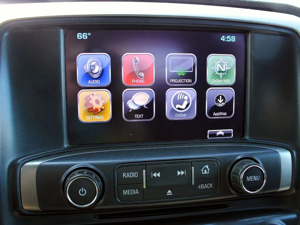2017 Chevrolet Silverado 2500HD LT - Photo 18