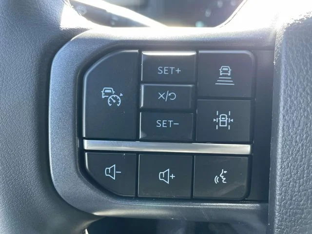 New 2026 Avalanche Ford XLT image 19