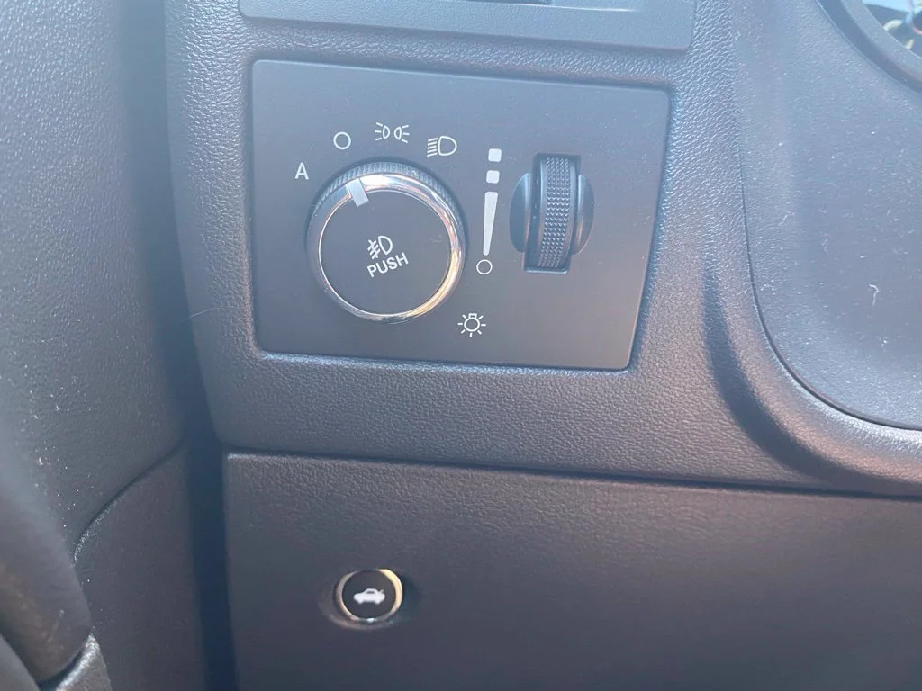 Used 2014 Red Dodge R/T image 22