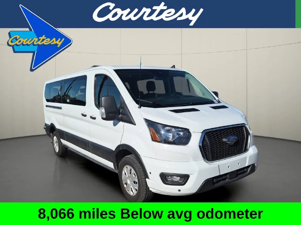 Used 2024 White Ford XLT image 1