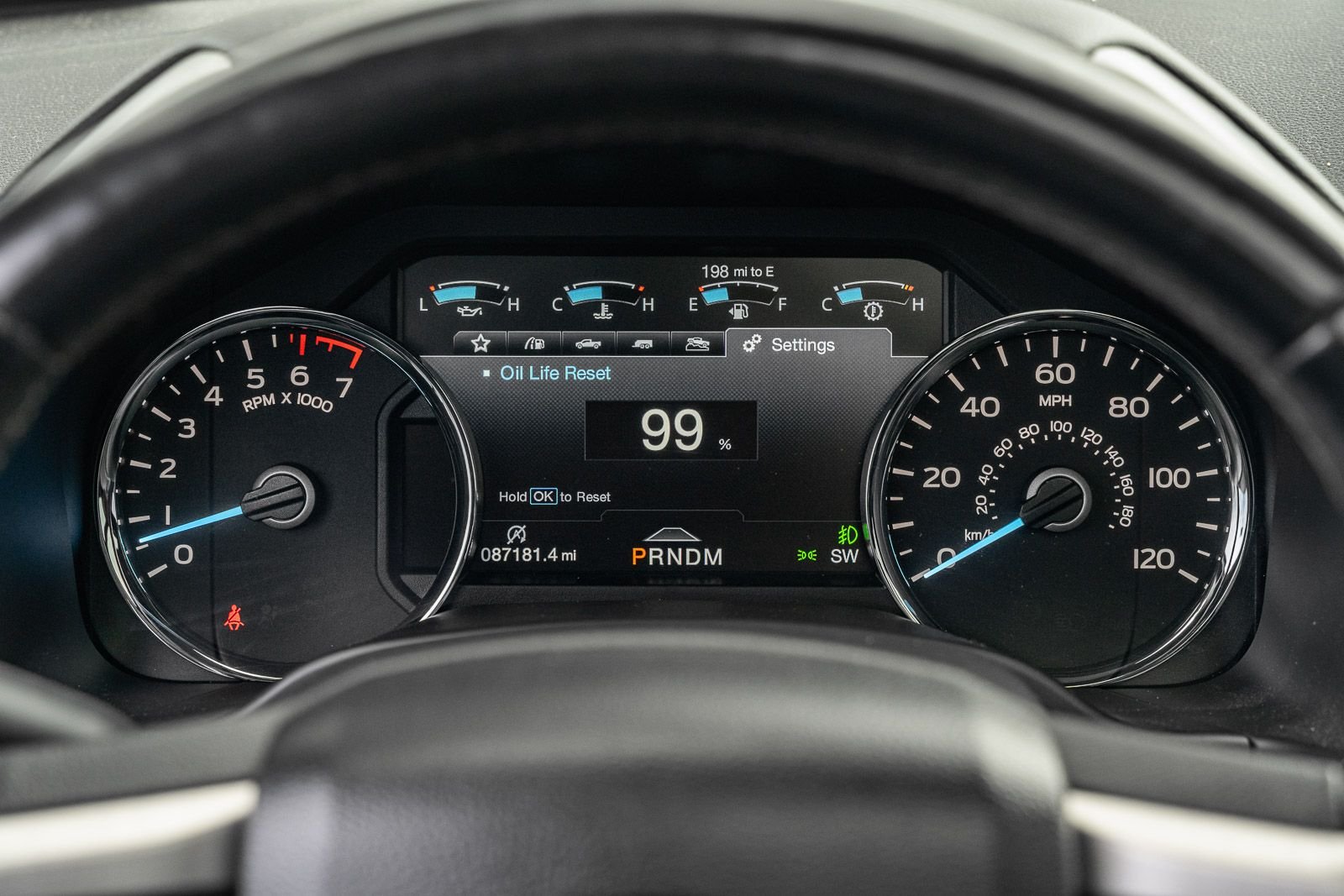 Used 2018 Black Ford Platinum image 23
