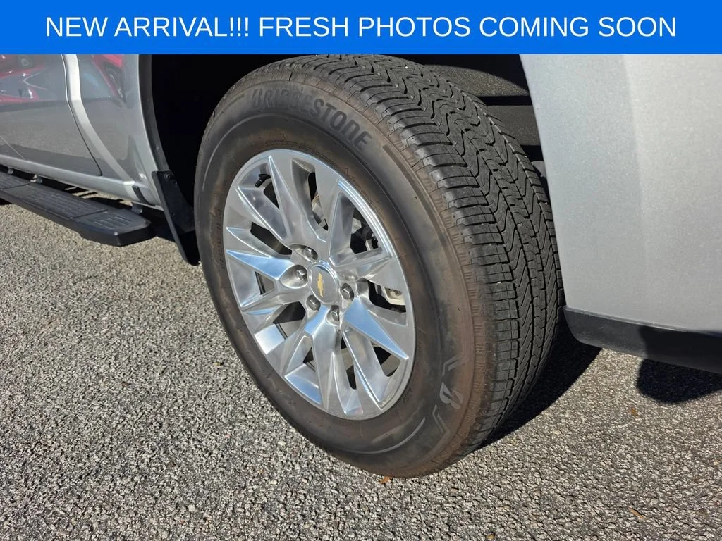 Used 2019 SILVER ICE METALLIC Chevrolet LTZ image 6
