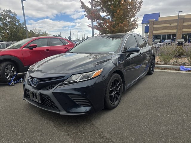 2020 Toyota Camry Hybrid Hybrid SE