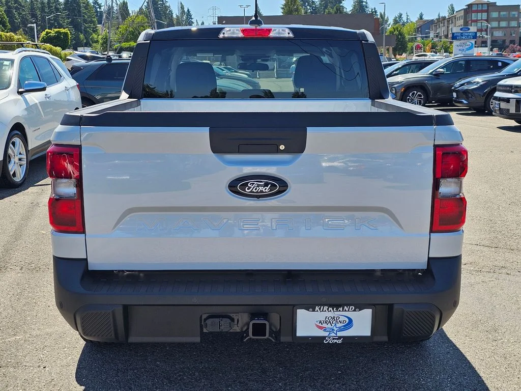 New 2025 White Ford XLT image 6