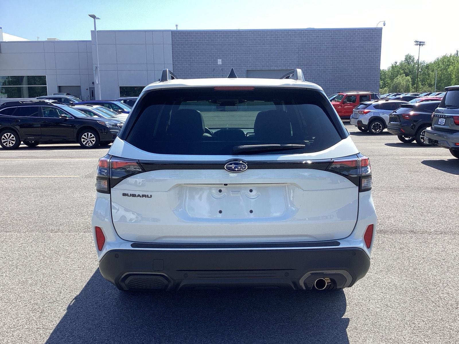 Used 2026 Crystal White Pearl Subaru Limited image 6