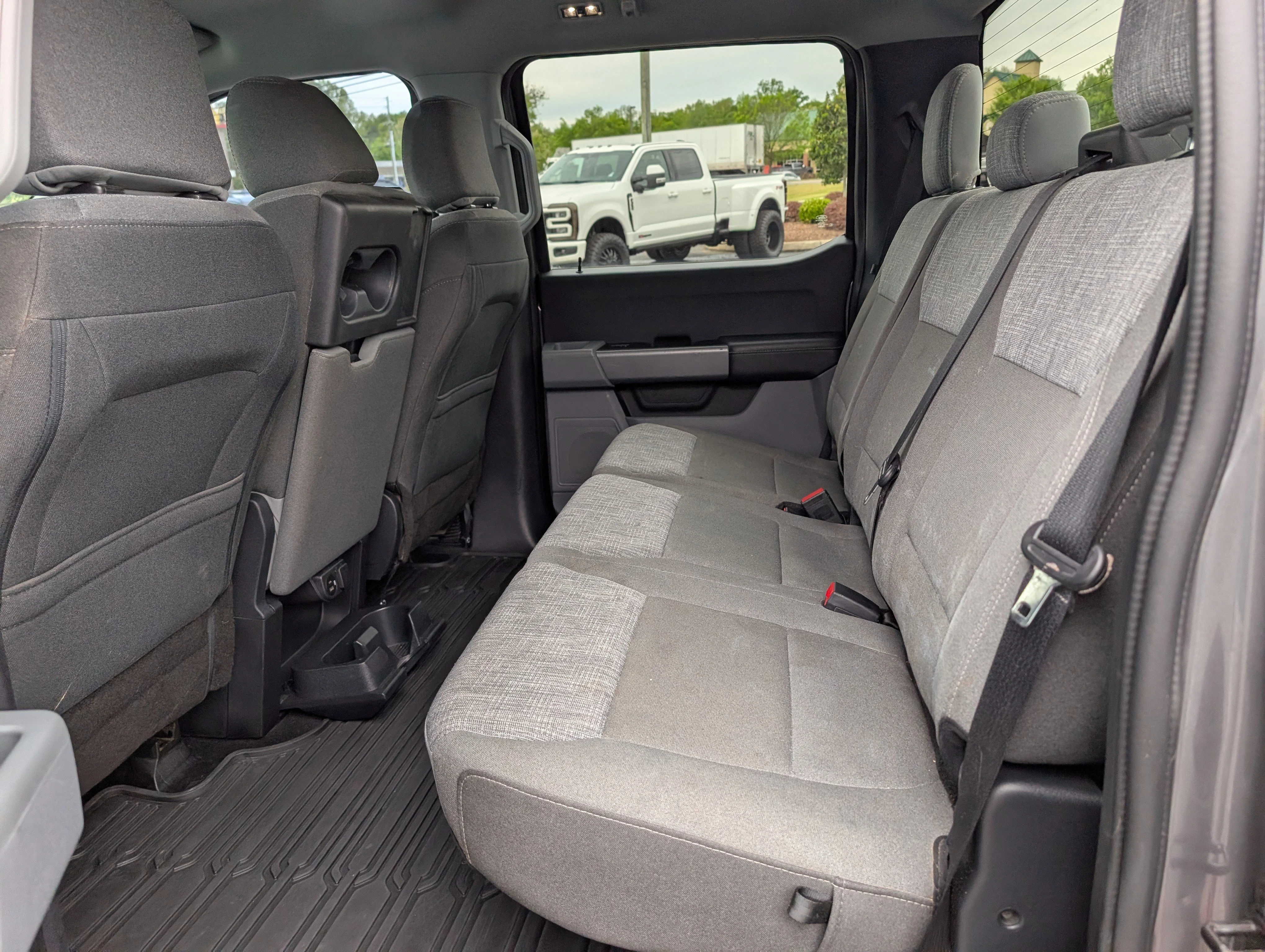 Used 2023 Gray Metallic Ford XLT image 15