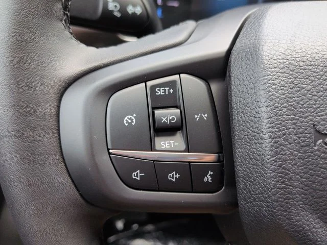 New 2026 Shadow Black Ford XLT image 23
