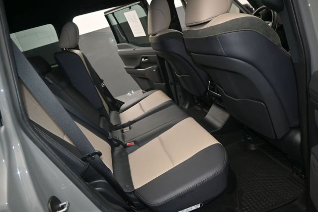 Used 2024 Incognito/Black Lexus 550 Overtrail+ image 17