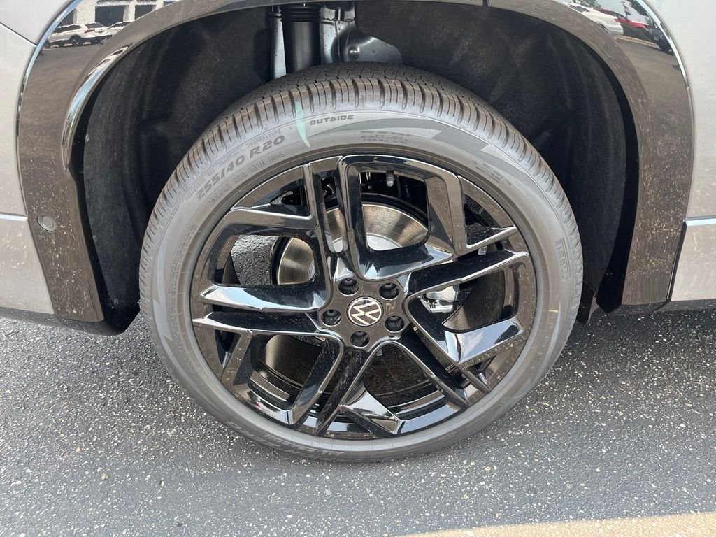 New 2026 Gray Volkswagen 2.0T SE R-Line Black image 28