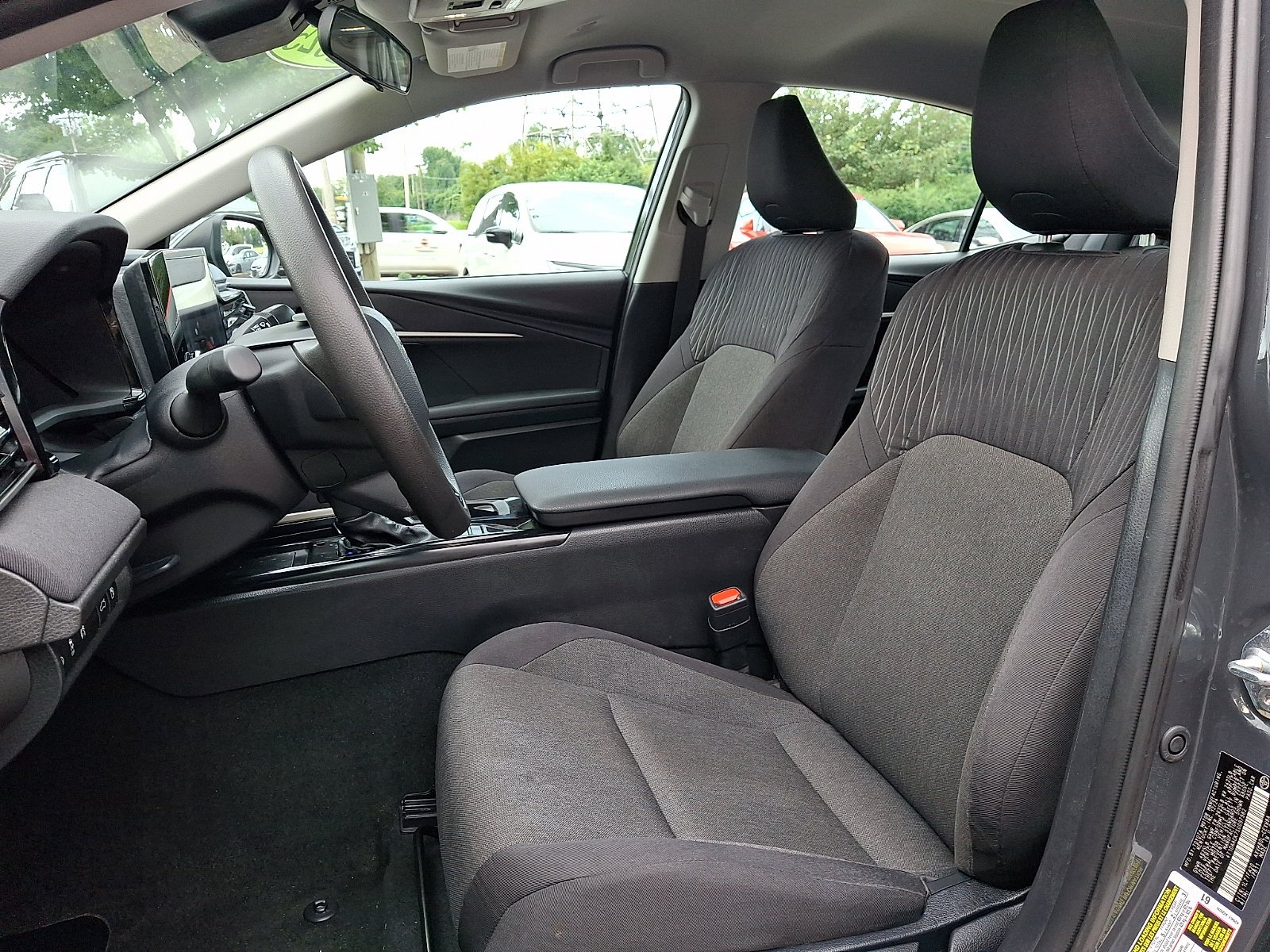 Used 2025 Underground Toyota LE image 12