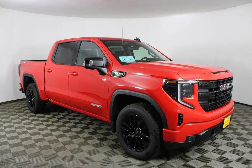 2026 GMC Sierra 4WD Crew Cab Short Box Elevation's photo