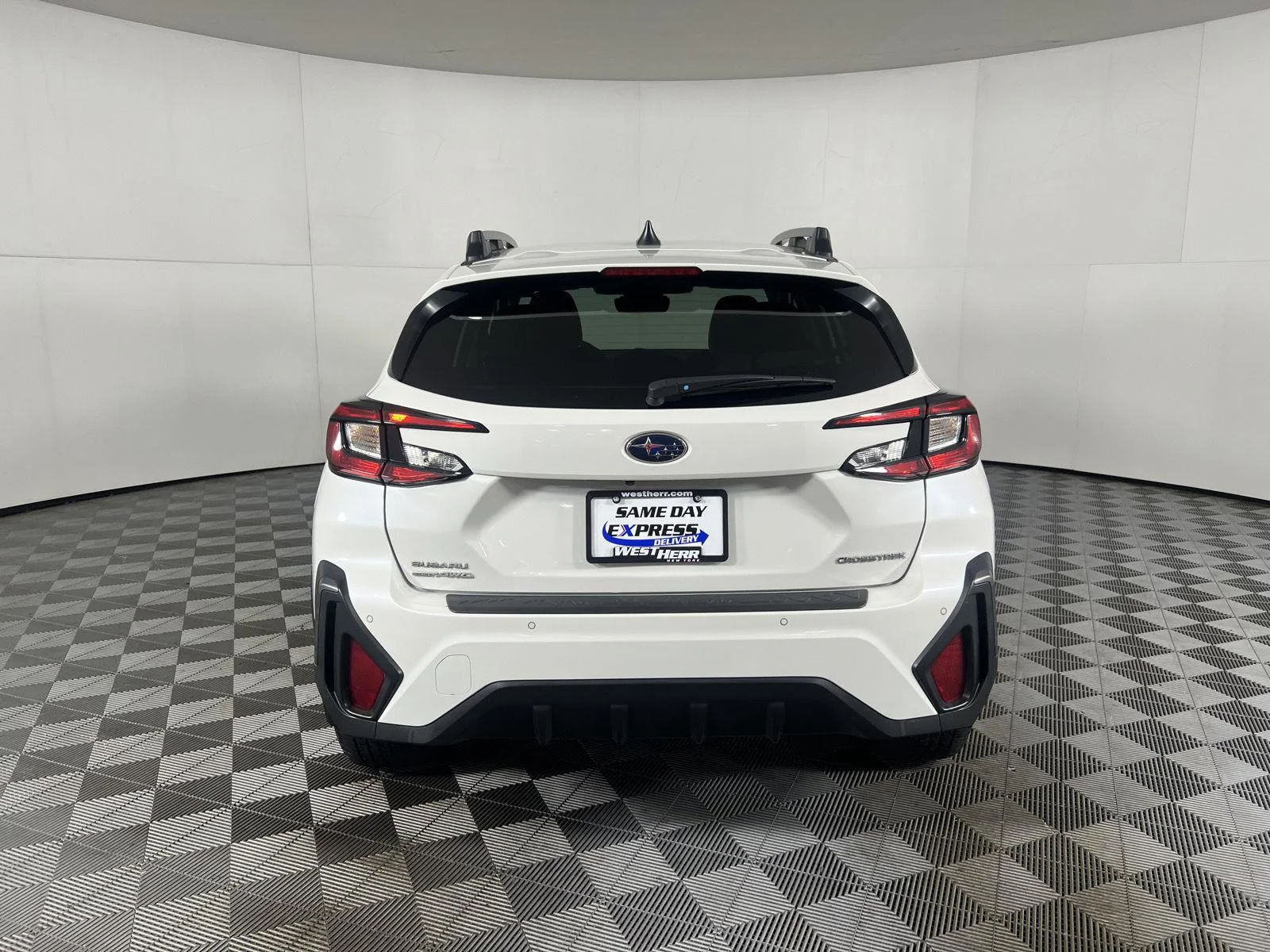 Used 2024 Wh Subaru Limited image 25