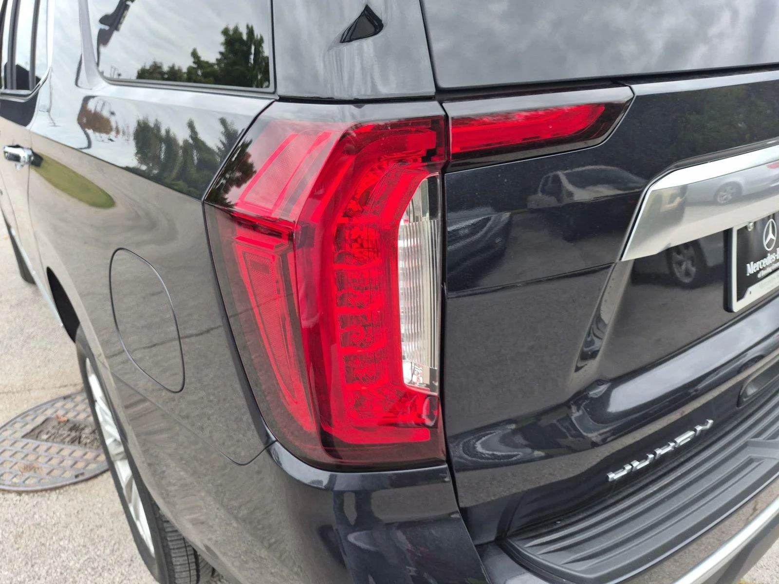 Used 2024 Onyx Black GMC Denali image 11