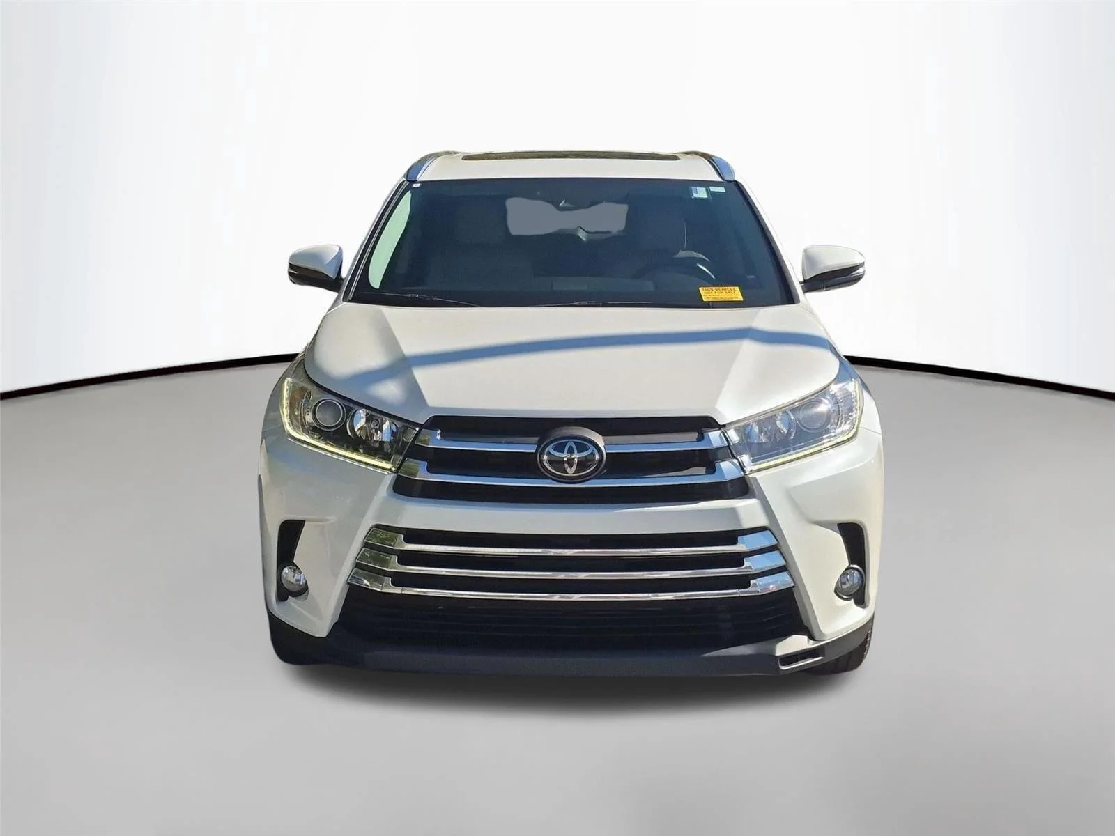 Used 2018 Blizzard Pearl Toyota Limited image 8