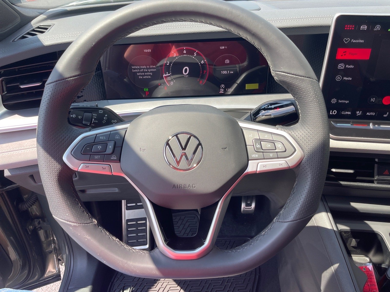New 2026 Avocado Green W/ Deep Black Roof Volkswagen SE R-Line Black image 7