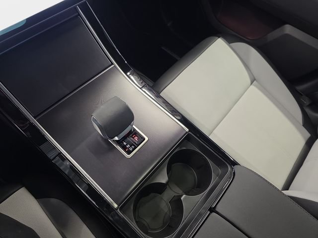 New 2026 Santorini Black LAND ROVER Dynamic SE image 18
