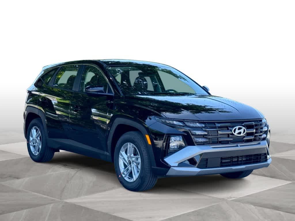 New 2026 Phantom Black Hyundai SE FWD image 2