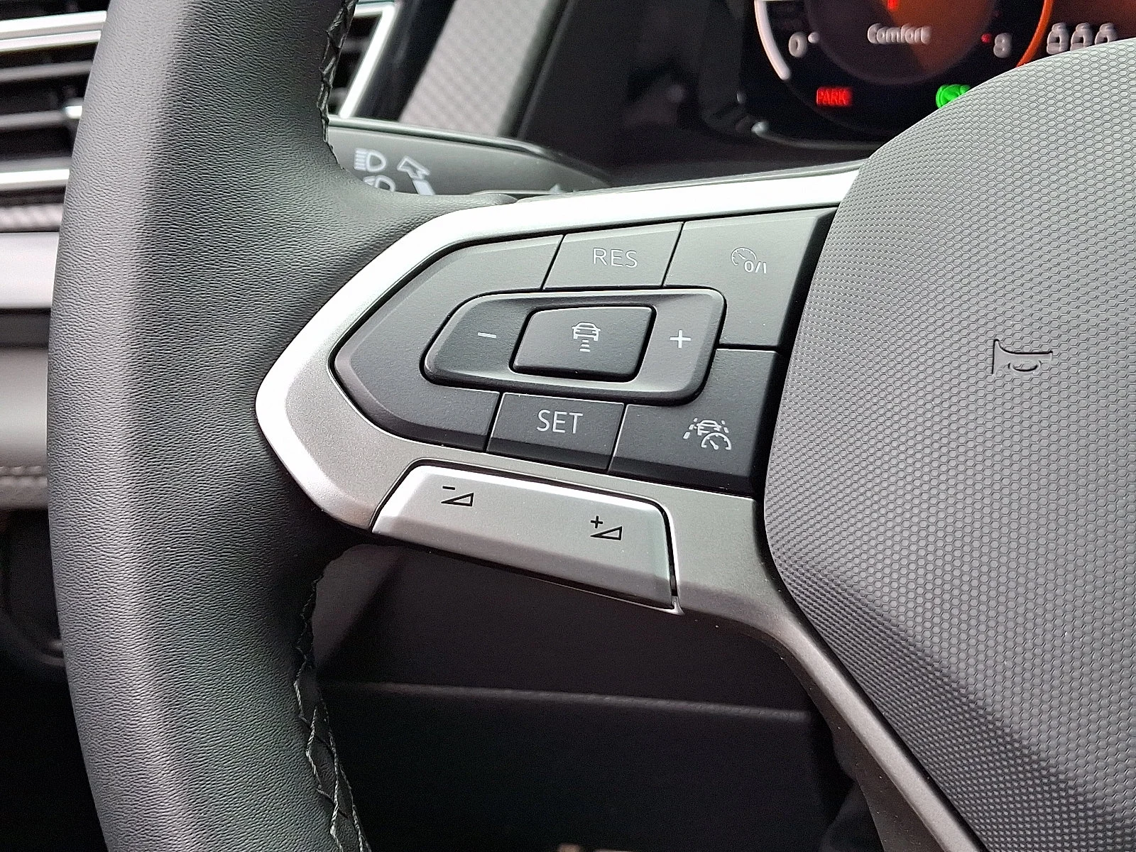New 2026 Pure Gray Volkswagen 2.0T Peak Edition image 17