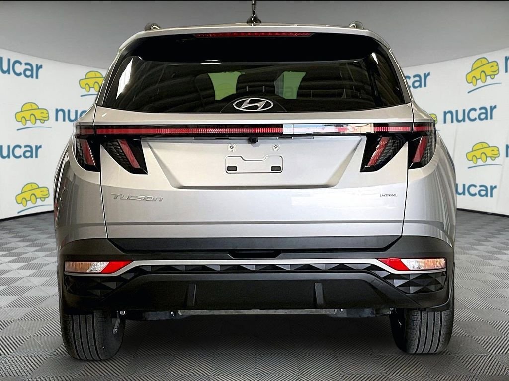 Used 2023 Silver Hyundai SEL image 5