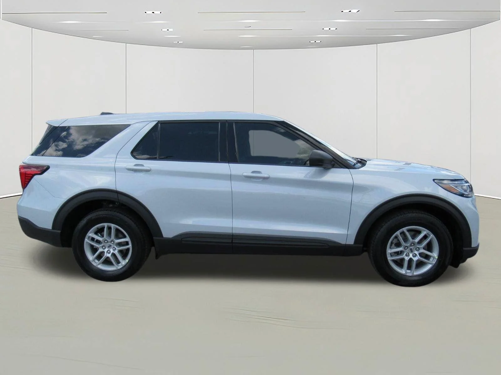 New 2026 Space White Metallic Ford Active 100A image 2