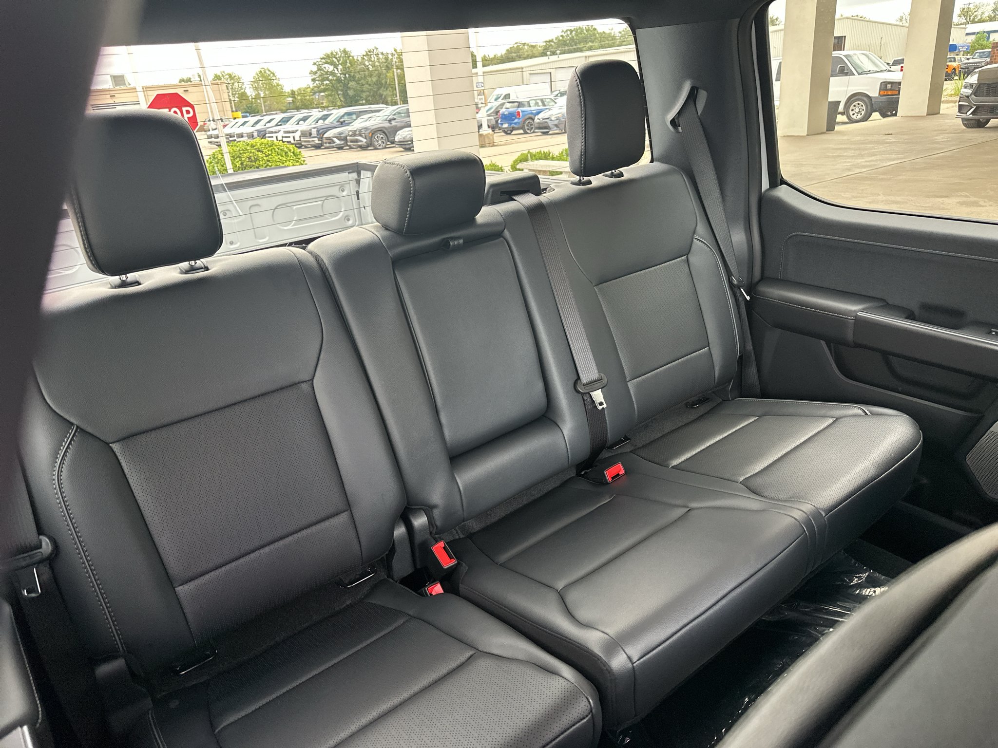 New 2026 Avalanche Ford Lariat® image 37