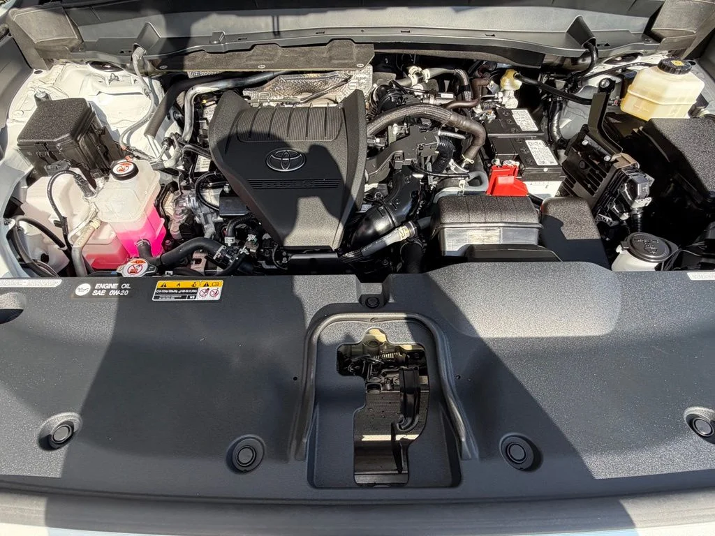 Used 2025 Beige Toyota XLE image 7