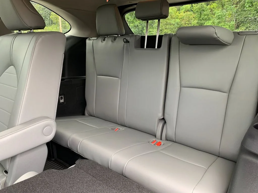 Used 2023 Silver Toyota XLE image 18