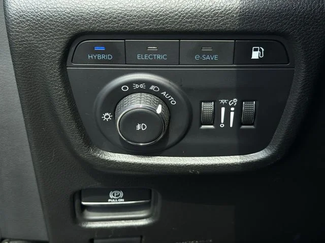 Used 2024 Black Jeep 4xe image 32