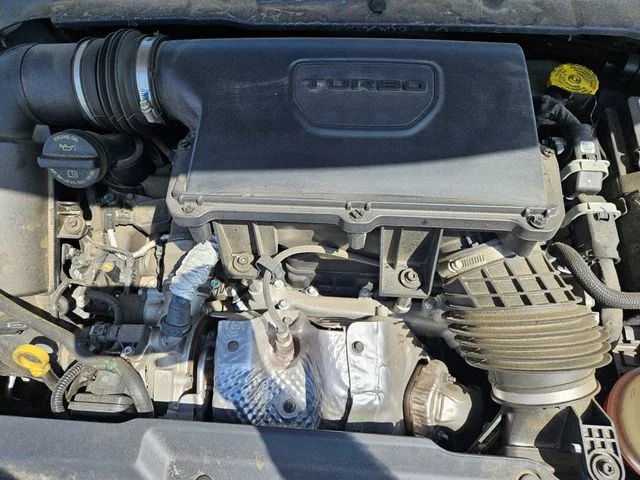 Used 2023 Gray Jeep Latitude image 22