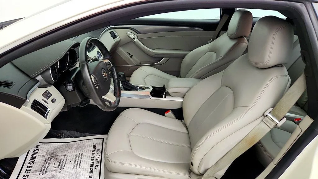 Used 2014 White Diamond Tricoat Cadillac 2dr Coupe RWD image 18