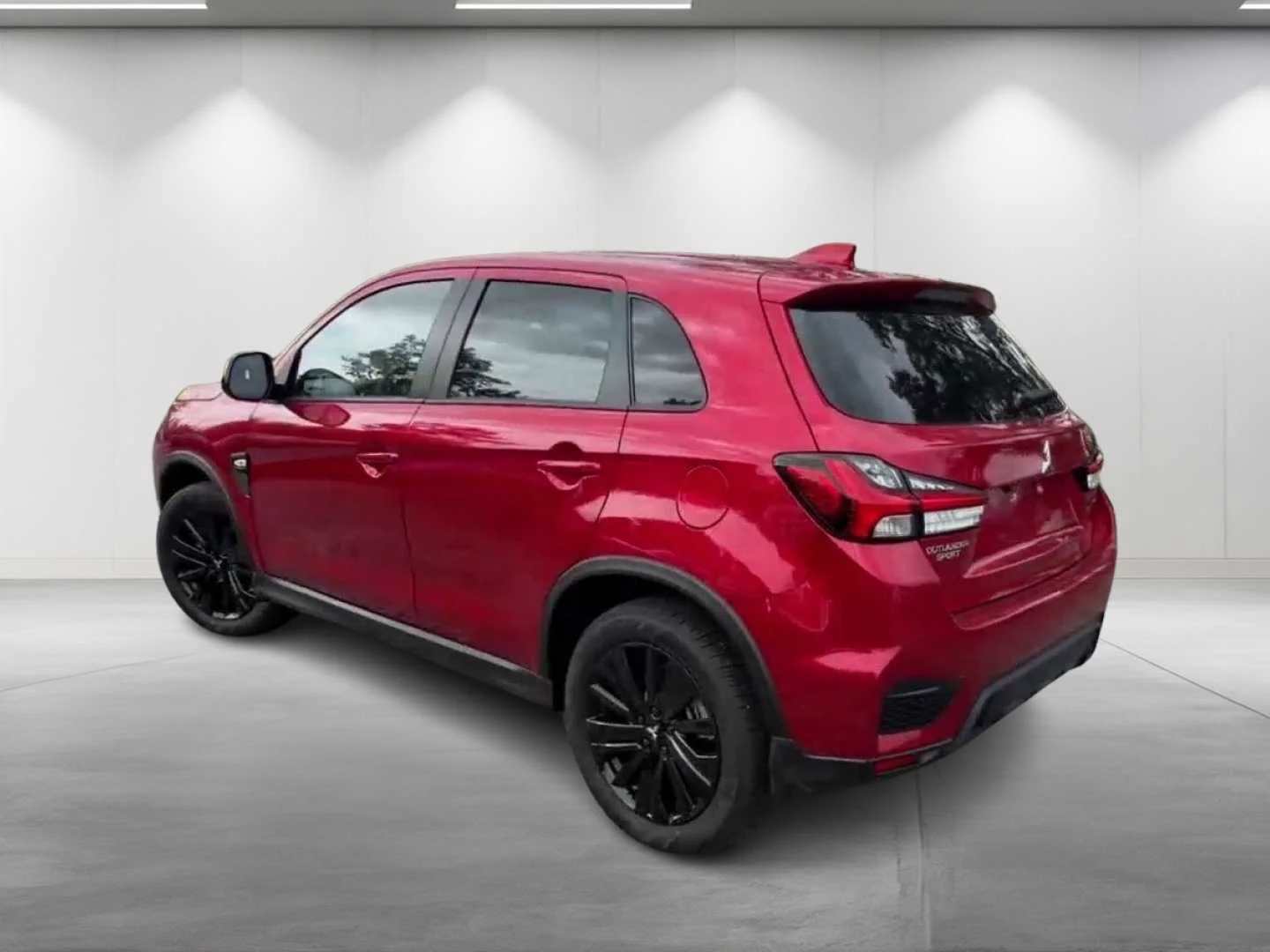New 2027 Red Diamond Mitsubishi LE image 5