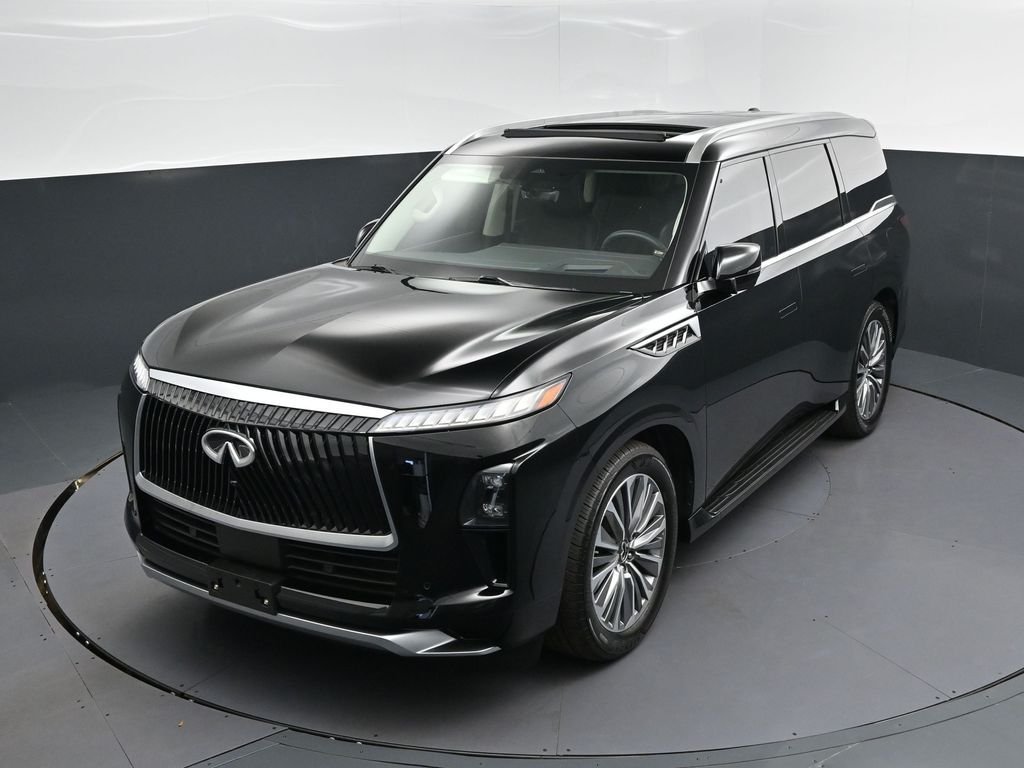 Certified Used 2025 Black INFINITI LUXE image 33