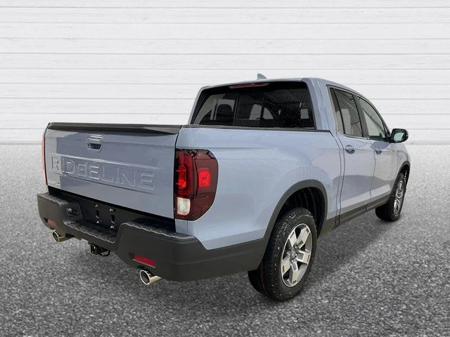 New 2026 Sonic Gray Pearl Honda RTL image 6