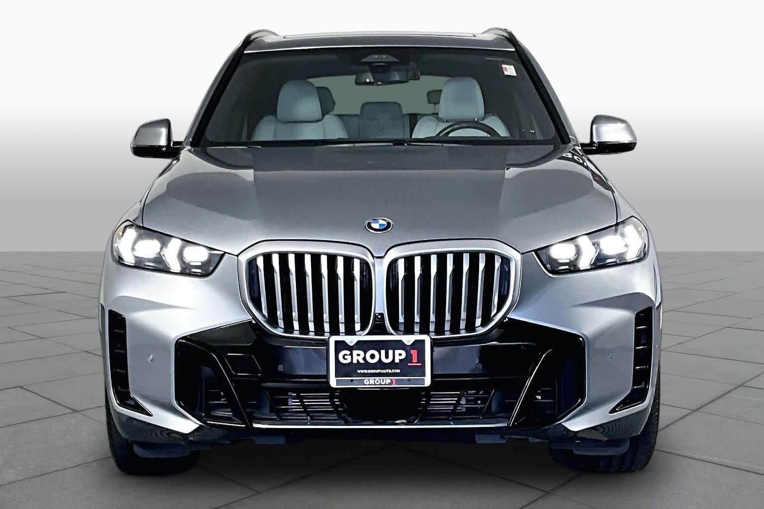 Used 2024 Skyscraper Grey Metallic BMW xDrive40i image 4