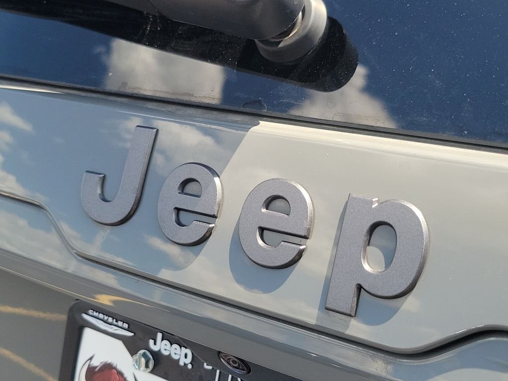 New 2026 Sting-Gray Clearcoat Jeep Limited image 7