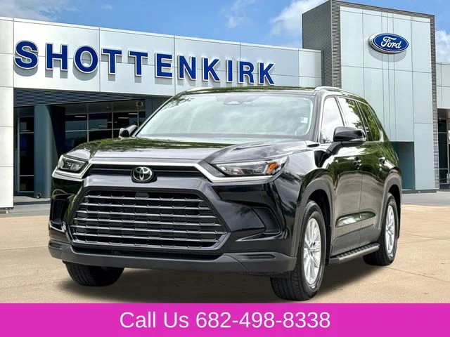 Used 2025 Black Toyota XLE image 3