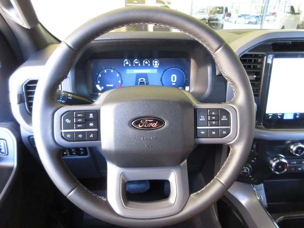 New 2026 Oxford White Ford XLT image 15