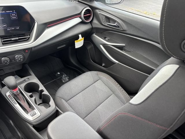 2026 Chevrolet Trax RS - Photo 10