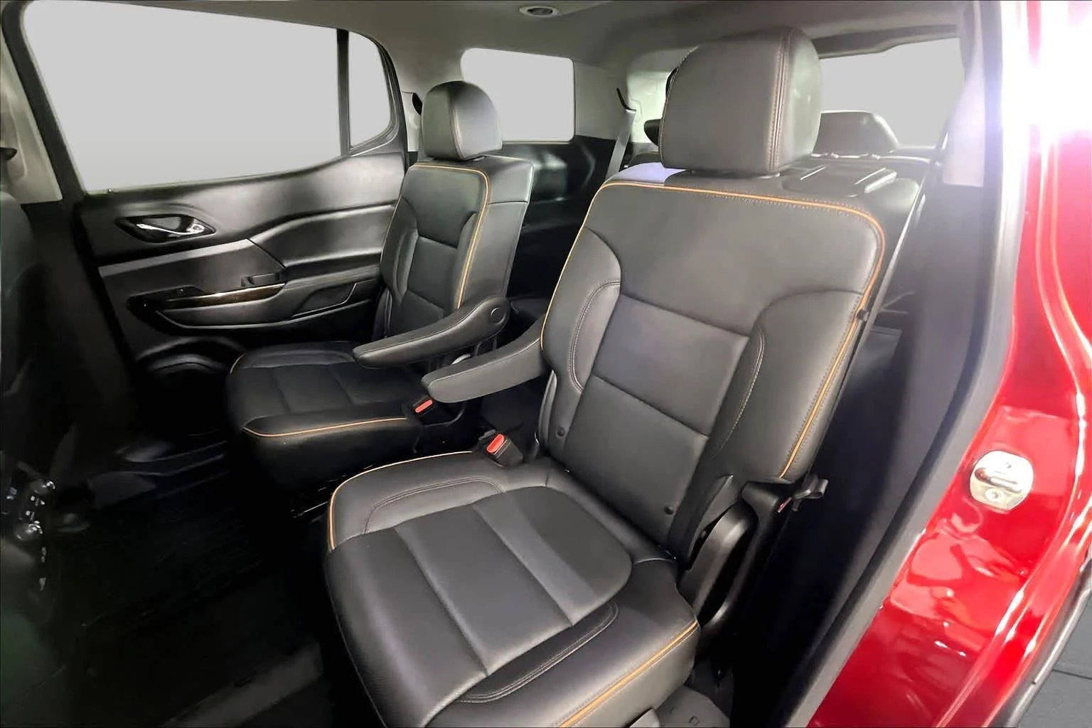 Used 2023 VOLCANIC RED TINCOAT GMC AT4 image 37
