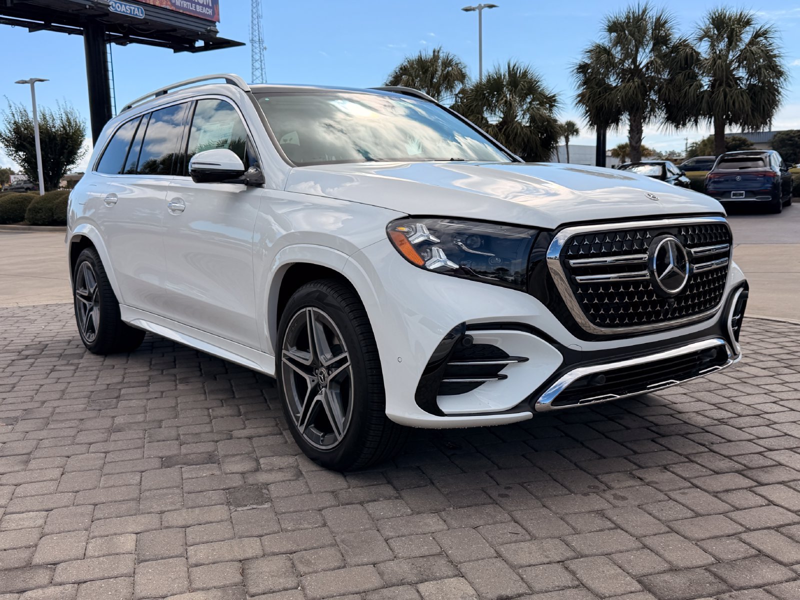 New 2027 White Mercedes-Benz GLS 450 image 6