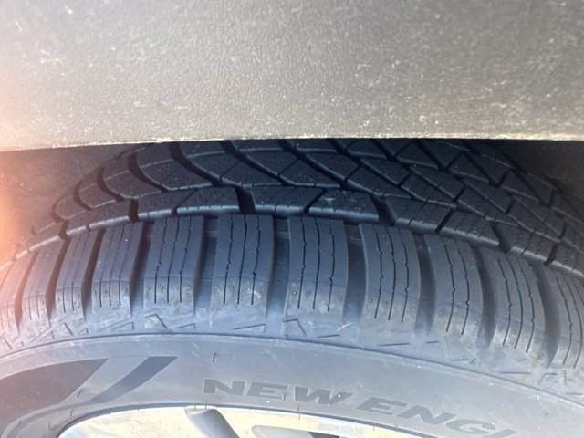 Used 2018 Gray GMC SLT image 6