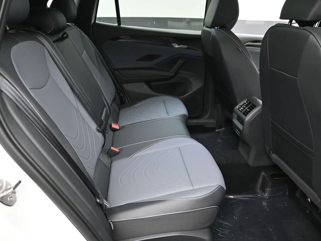 New 2026 Opal White Pearl Volkswagen 2.0T SE R-Line Black image 8