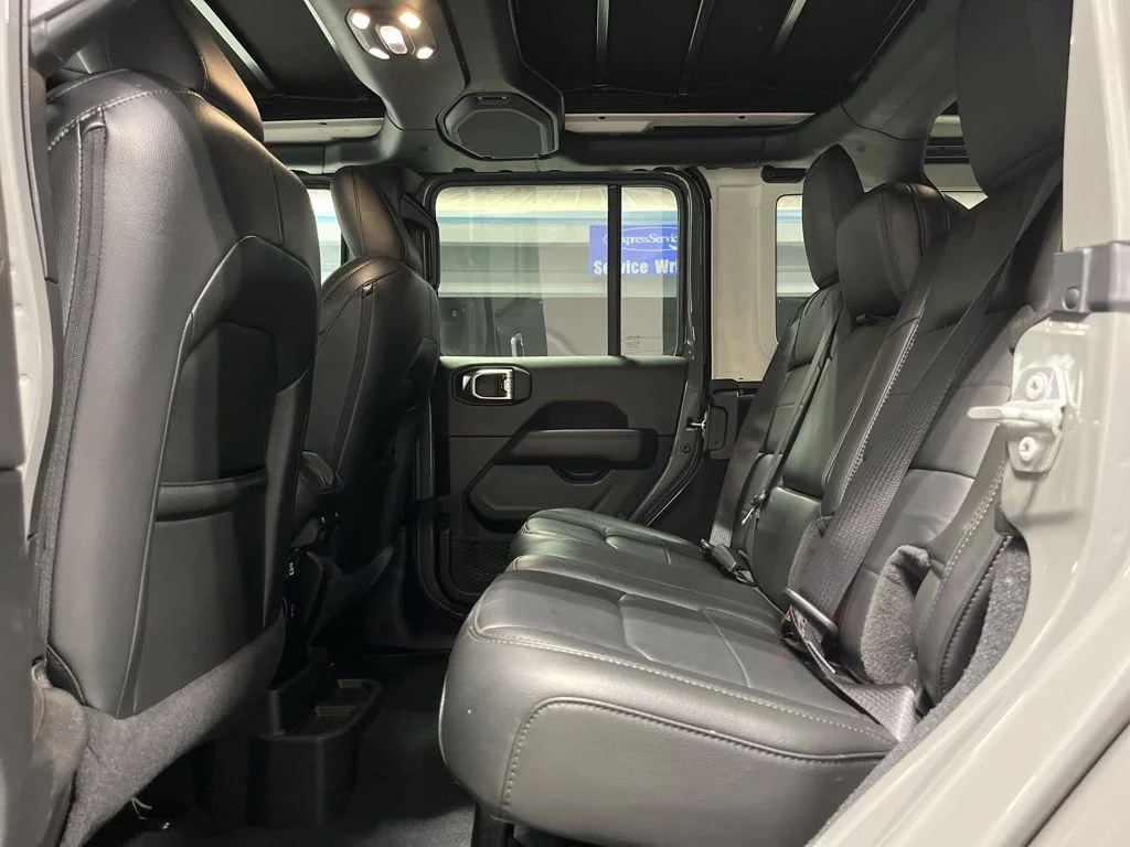 Used 2022 Gray Clearcoat Jeep Unlimited Sahara Altitude image 36