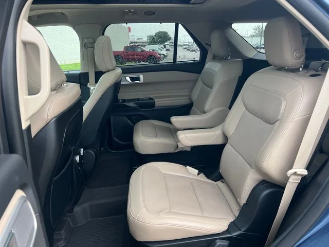 Used 2020 Blue Ford Limited image 38