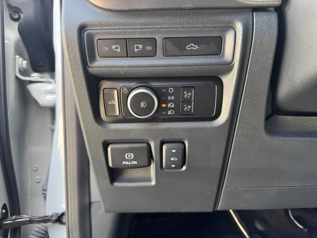 Used 2023 White Ford Raptor image 21
