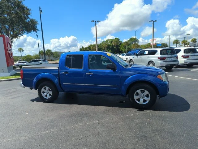 Used 2012 Blue Nissan SV image 2