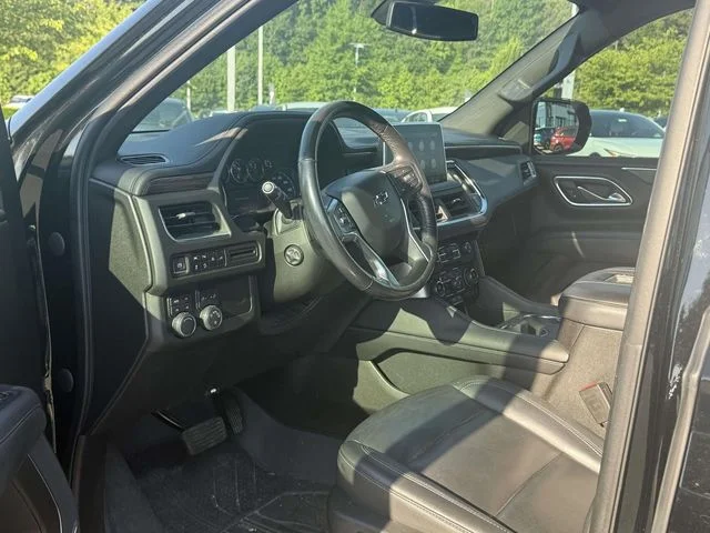 Used 2021 Black Chevrolet Z71 image 3