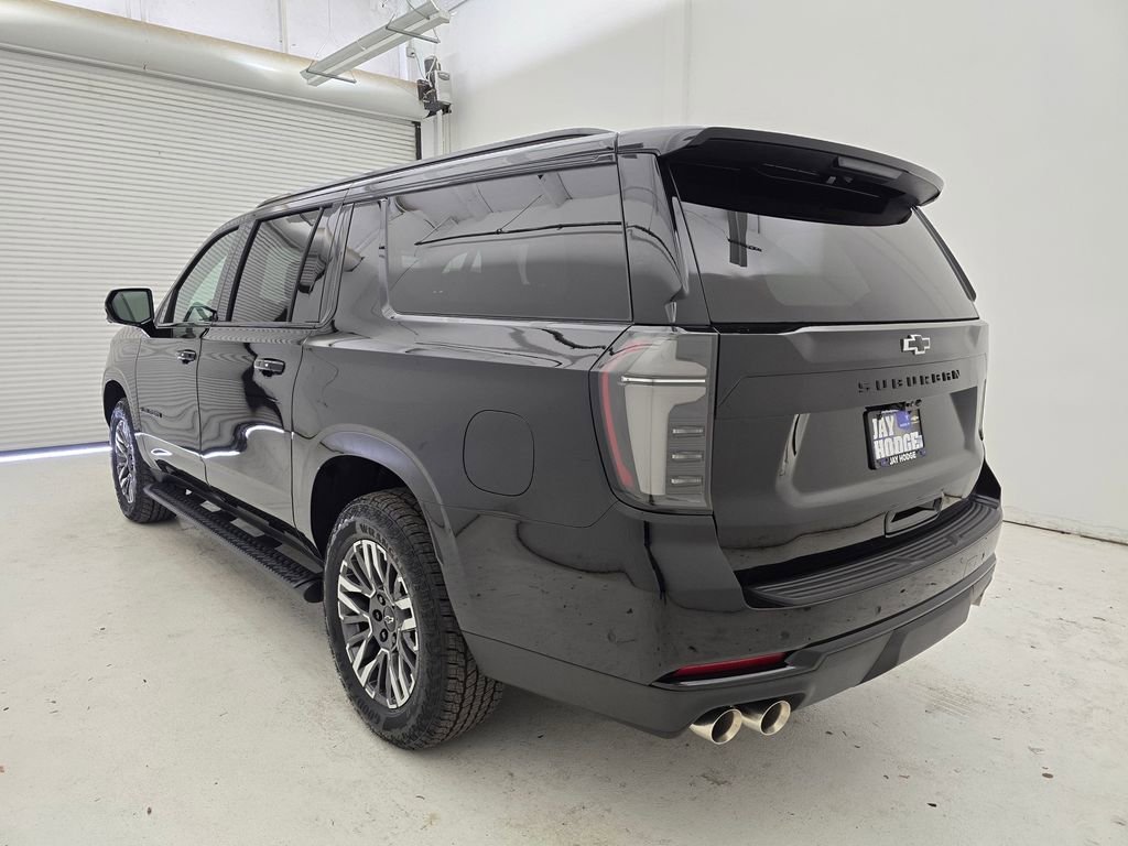 2025 Chevrolet Suburban Z71 - Photo 44